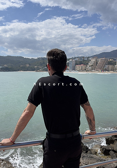 Adrian - Male escort in Valencia