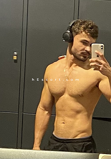 Lucas - Hombre escort en Madrid