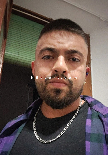 Tian - Male escort in Granada