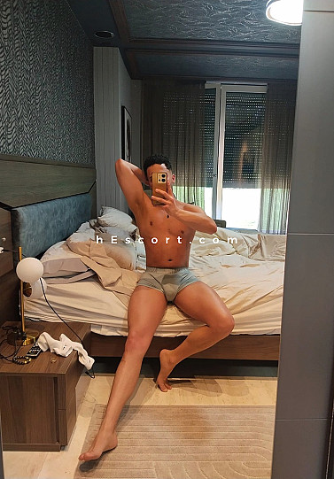 Alex maximo - Hombre escort en Madrid