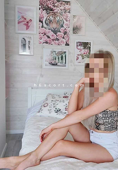 Daniela - Girl escort in Madrid