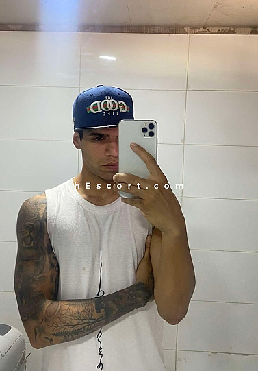 Alejandro - Male escort in Madrid