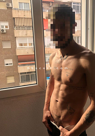 Yasine - Hombre escort en Málaga