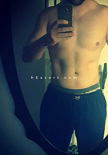 Julio - Male escort in Vic