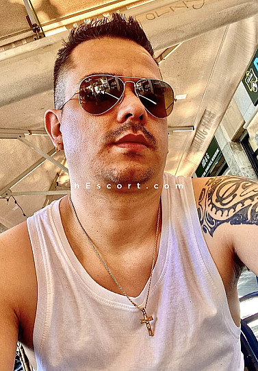 Santiago - Male escort in Barcelona