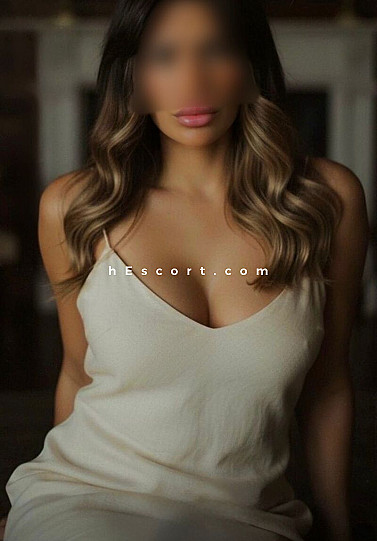 SOFIA - Chica escort en Barcelona