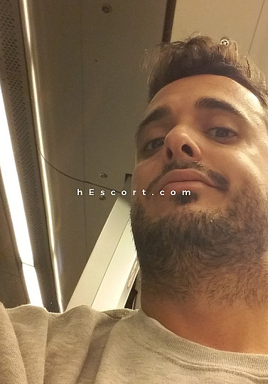 Leo - Hombre escort en Málaga