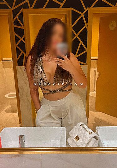 Ambar - Chica escort en Sabadell