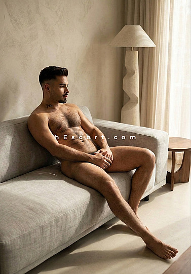 Alexis - Male escort in Barcelona