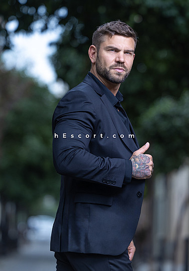 Juan Lucho - Male escort in Barcelona