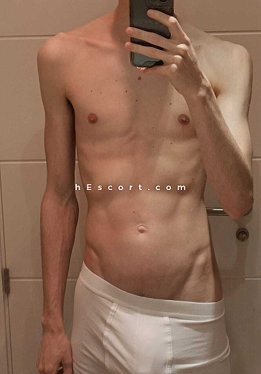 Discreto - Male escort in Madrid