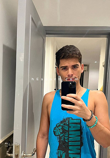 Stefano - Male escort in Valencia