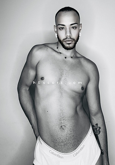 Romu - Male escort in Madrid