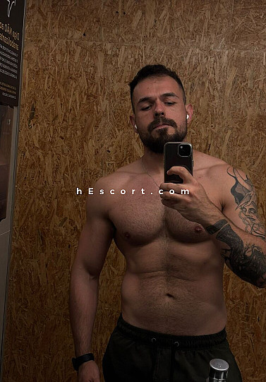 Guto - Hombre escort en Barcelona