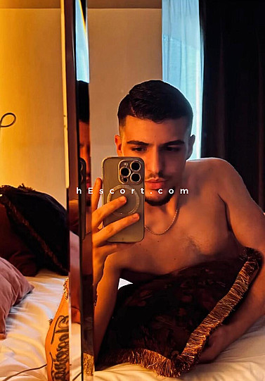 Yousuf - Hombre escort en Marbella