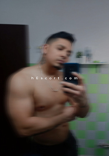 Camilo - Male escort in Valencia