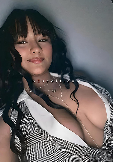 Luna - Chica escort en Benidorm