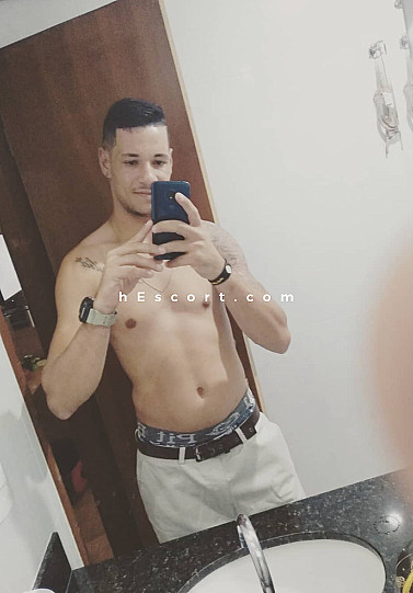 Alex - Hombre escort en Madrid
