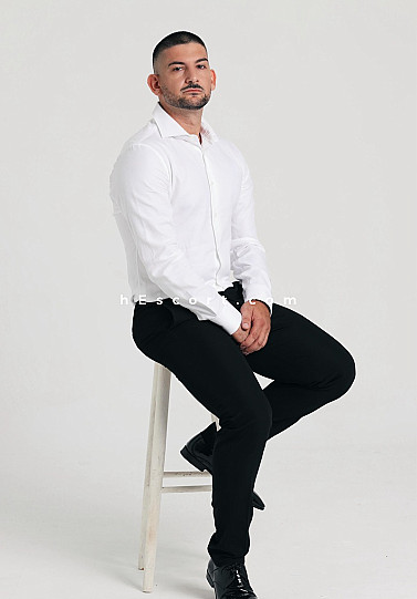 Luca - Hombre escort en Barcelona