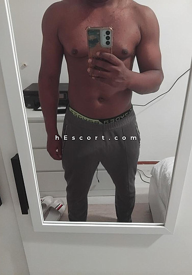 Black freak - Male escort in Madrid