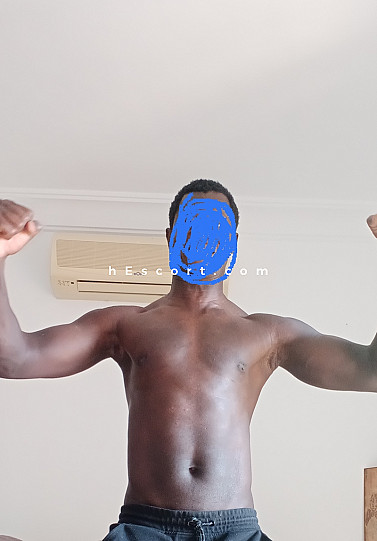 Afrika - Hombre escort en Benidorm