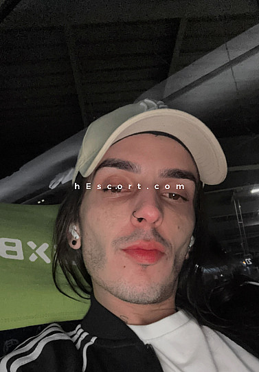 Ravi - Hombre escort en Marbella