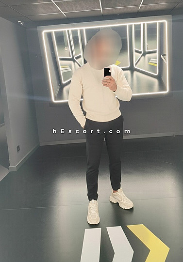 Mike - Hombre escort en Barcelona