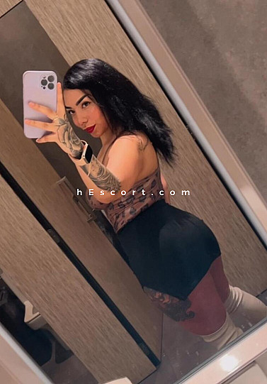 AGATHA - Chica escort en Barcelona