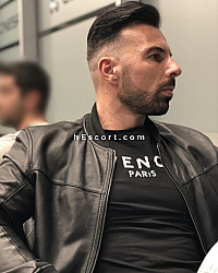 PIERO - Male escort in Madrid