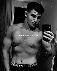 Nicolas N - Hombre escort en Barcelona