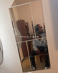 Olu - Hombre escort en Barcelona