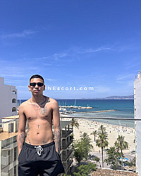 Erick - Male escort in Madrid
