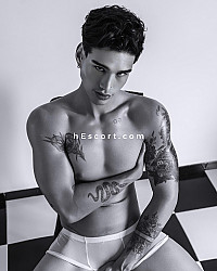 Angel - Male escort in Madrid
