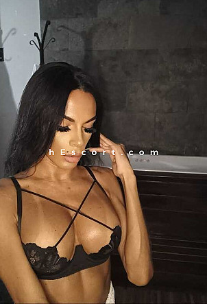 POCAHONTAS - Travestis escort en Barcelona