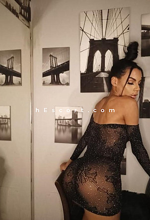 POCAHONTAS - Travestis escort en Barcelona