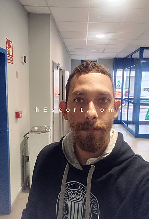 Julian - Male escort in Valencia