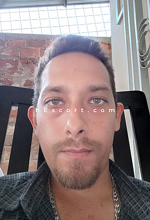 Julian - Hombre escort en Valencia