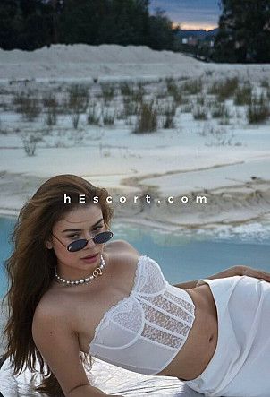 Natalia - Chica escort en Marbella