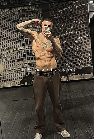 Amador Rivas - Hombre escort en Barcelona