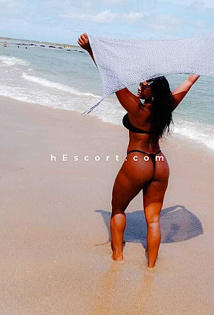 Bruna - Chica escort en Conil de la Frontera