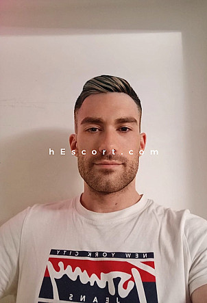 Cristian - Male escort in Madrid