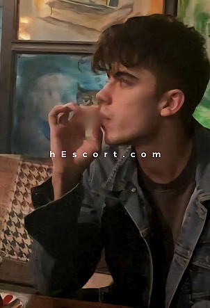 Lucas - Male escort in Lugo