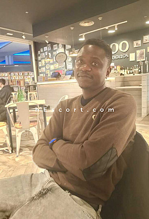 Eddie osagie - Male escort in Madrid