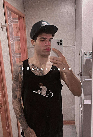 Alejandro - Male escort in Madrid