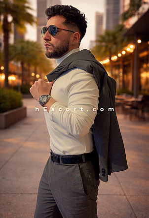 Maximo - Hombre escort en Madrid