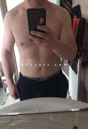 Julio - Male escort in Vic