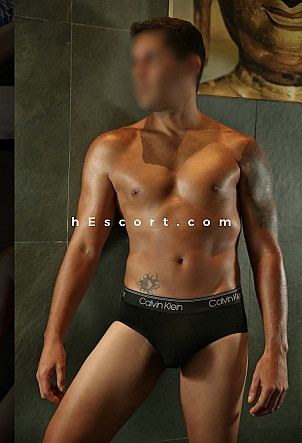 Ikerklauss - Hombre escort en Madrid