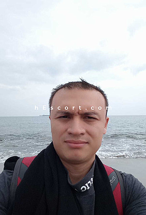 MAO9901 - Hombre escort en Barcelona