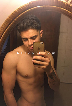 Nahitan - Hombre escort en Barcelona