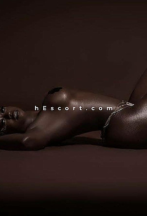 Paris - Girl escort in Zaragoza